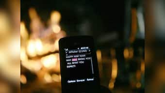 Pak defers 'obscene' SMS messages ban deadline