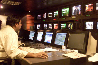 Dumbing down gone too far: Media must face the mirror Dumbing down gone too far: Media must face the mirror