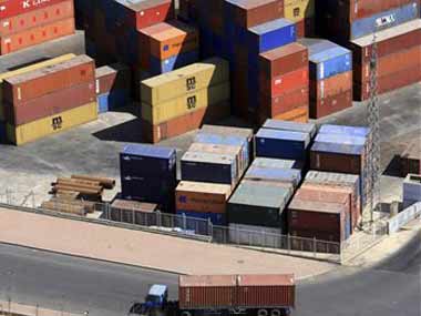 China's October exports growth weakest in 8 mths China's October exports growth weakest in 8 mths