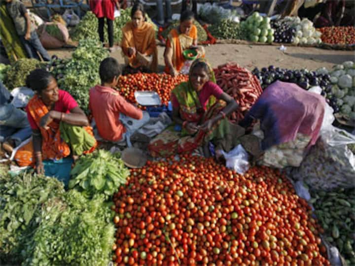 Farm produce traders jump on to the anti-FDI bandwagon