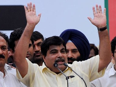 Cong would have repressed Hazare's fast but for BJP: Gadkari Cong would have repressed Hazare's fast but for BJP: Gadkari