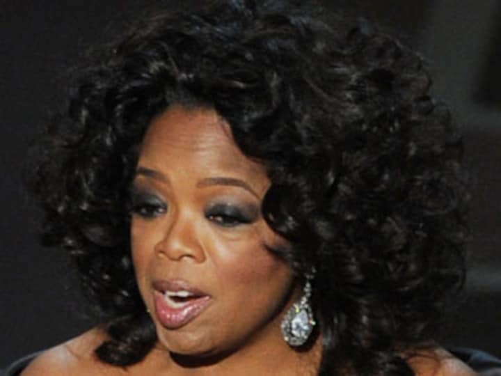 Oprah gets honorary Oscar for charity work