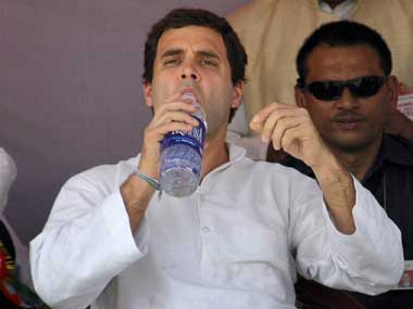 Unhappy Congressmen jump before Rahul's cavalcade Unhappy Congressmen jump before Rahul's cavalcade