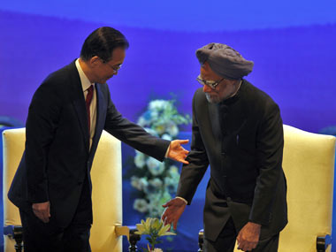 The calming, unreal bhai-bhai bonhomie of Wen and Singh The calming, unreal bhai-bhai bonhomie of Wen and Singh