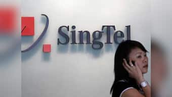 Singtel to acquire 7.4% stake in Bharti Telecom, to pump in $1.8 bn in mobile cos