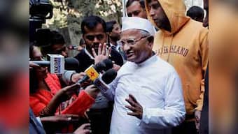 Hazare to offer rose to PM if Cabinet approves strong Lokpal