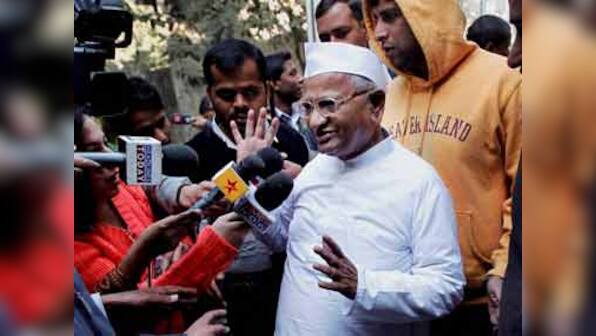 Hazare to offer rose to PM if Cabinet approves strong Lokpal