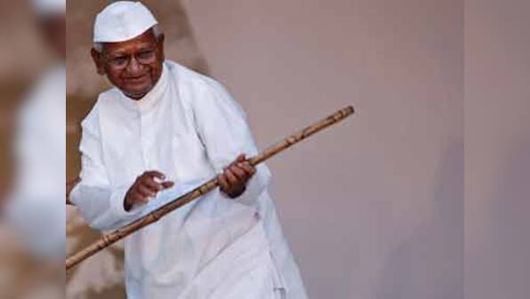 Hazare blames Pawar; justifies 'Just One Slap' remark