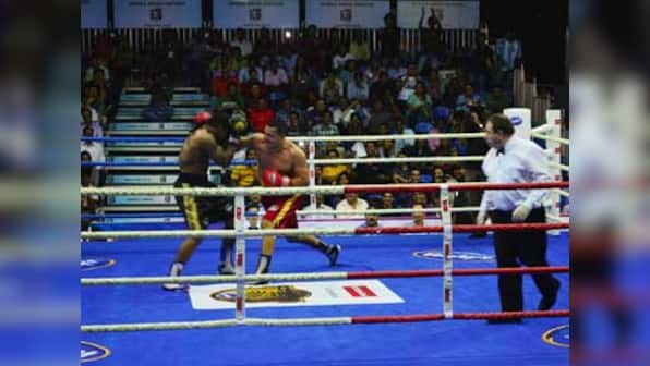 Boxing moves out of the box and into the mall