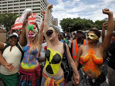 'Hot air' activism and the war over climate change 'Hot air' activism and the war over climate change