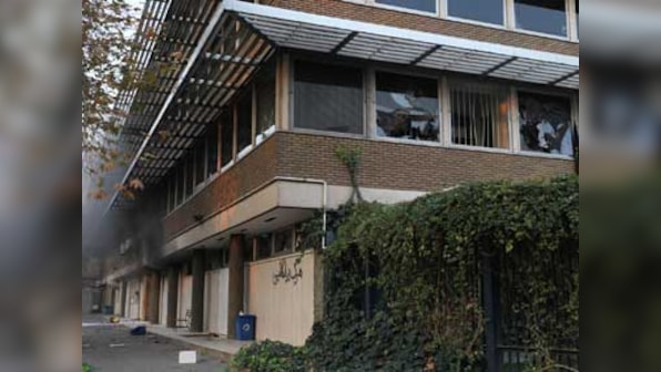 Britain orders Iran's diplomats to leave UK 