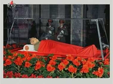 Kim Jong-il's body displayed in a glass coffin Kim Jong-il's body displayed in a glass coffin