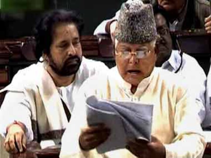 Lalu forces adjournment over exclusion of minorities in Lokpal