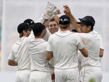 New Zealand stun Australia by seven runs New Zealand stun Australia by seven runs