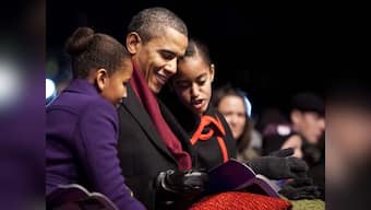 Obama bans daughters from Facebook — and he's right