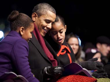 Obama bans daughters from Facebook — and he's right Obama bans daughters from Facebook — and he's right