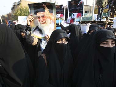 US House backs tough sanctions against Iran US House backs tough sanctions against Iran