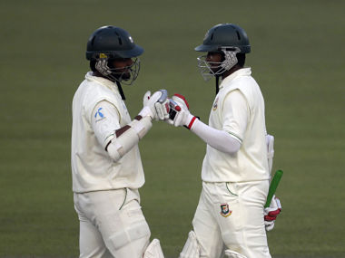 Shakib, Nafees defy Pakistan with record stand Shakib, Nafees defy Pakistan with record stand