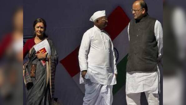 Tactically smart Team Anna isolates Congress, ensures BJP, CPI support