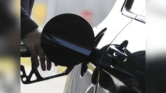 Brent crude falls towards $109 on eurozone downgrade risk
