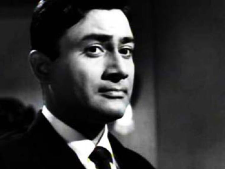 Dev Anand bids final farewell amid rich tributes
