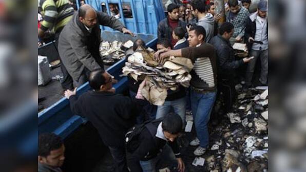 Violent protests unlikely to end army's dominance in Egypt 