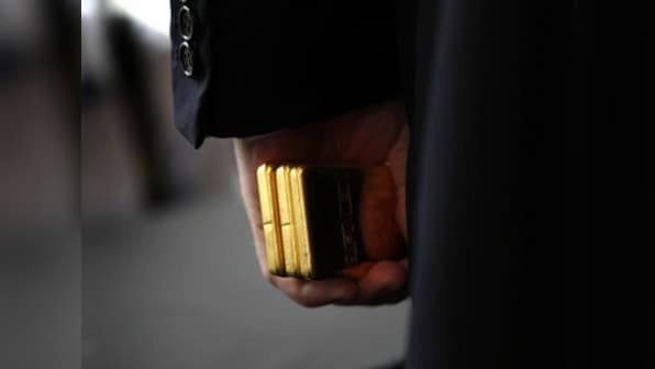 Gold at record high of Rs 29,540 per 10 grams