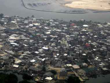 Boat sinks in Nigeria, 20 drowned Boat sinks in Nigeria, 20 drowned