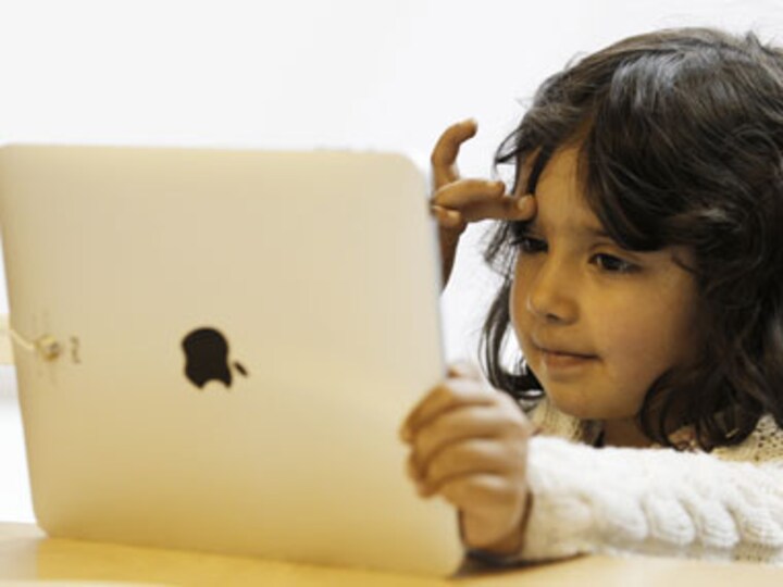 Will it be bye bye books, hello iPads at city's schools?