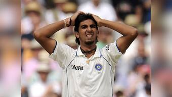 Ishant Sharma gets his ankle checked by doctor