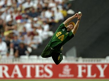 Jonty Rhodes got thumbs up for naming daughter India, then why fuss over Taimur? Jonty Rhodes got thumbs up for naming daughter India, then why fuss over Taimur?