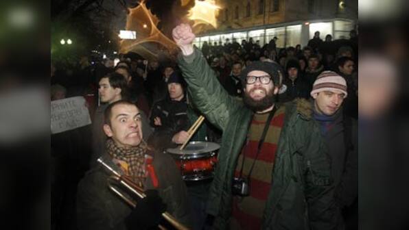 Putin's fading appeal: Protesters chant 'Revolution'