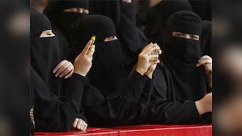Saudi women to run, vote in 2015 polls without male approval