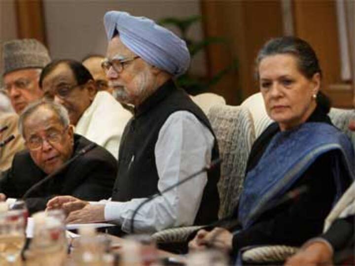If UP obliges, Cong could opt for a mid-term poll in 2012