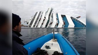 Costa Concordia completes final voyage, heads for the scrap yard