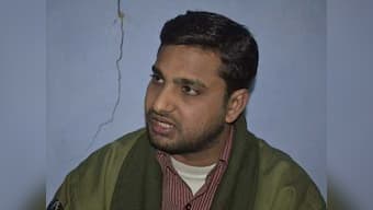 Delhi police's shame: A terrorist short? Let's catch Aamir