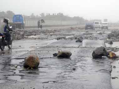 Cyclone-hit Tamil Nadu: People making quick buck Cyclone-hit Tamil Nadu: People making quick buck