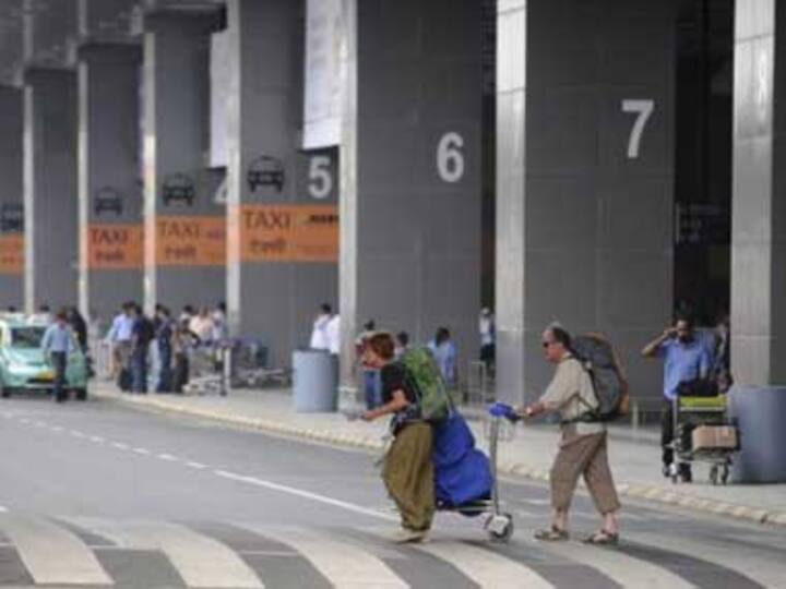 Fire breaks out IGI airport's cargo terminal; no casualties Fire breaks out IGI airport's cargo terminal; no casualties
