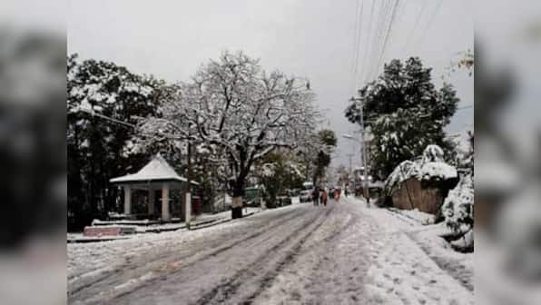 Kashmir shivers in extreme cold; Punjab gets first snowfall in 40 years