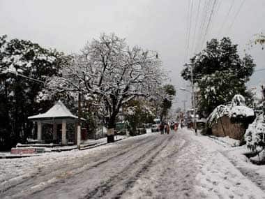 Kashmir shivers in extreme cold; Punjab gets first snowfall in 40 years