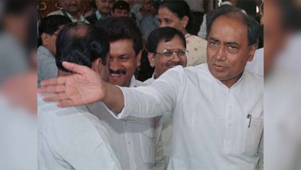 RSS behind attack on Ramdev: Digvijay