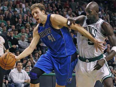 Dirk steers Mavs to 90-85 win over Boston Dirk steers Mavs to 90-85 win over Boston