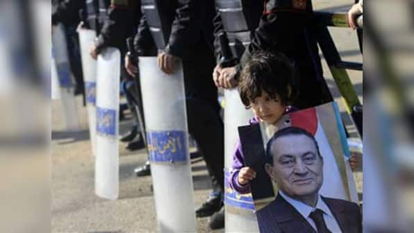 Mubarak's trial reveals crack in Egypt's society