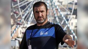 Eric Cantona announces bid for French presidency