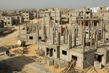 Israel, Palestinians to meet Tuesday after a year of deadlock Israel, Palestinians to meet Tuesday after a year of deadlock