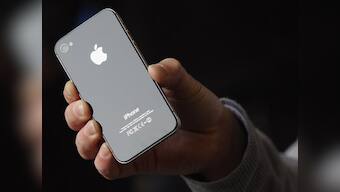 Hackers, IT units to focus on smartphone security in 2012 