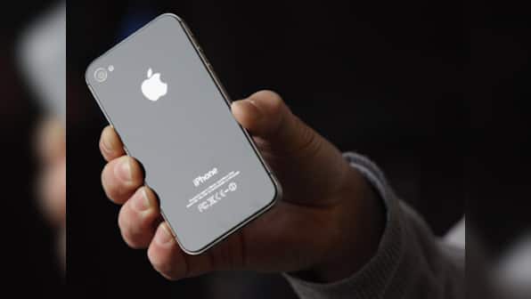 Hackers, IT units to focus on smartphone security in 2012 