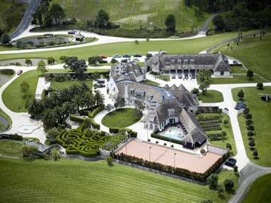 Megaupload founder joked about his 'hacker' past Megaupload founder joked about his 'hacker' past