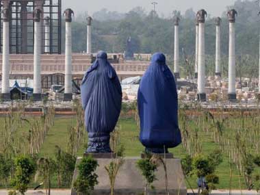 UP govt starts draping statues of Mayawati, BSP's symbol UP govt starts draping statues of Mayawati, BSP's symbol