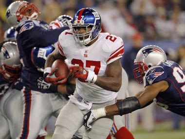 Super Bowl advertisers shell out $3.5 mn per slot, seek social media buzz Super Bowl advertisers shell out $3.5 mn per slot, seek social media buzz